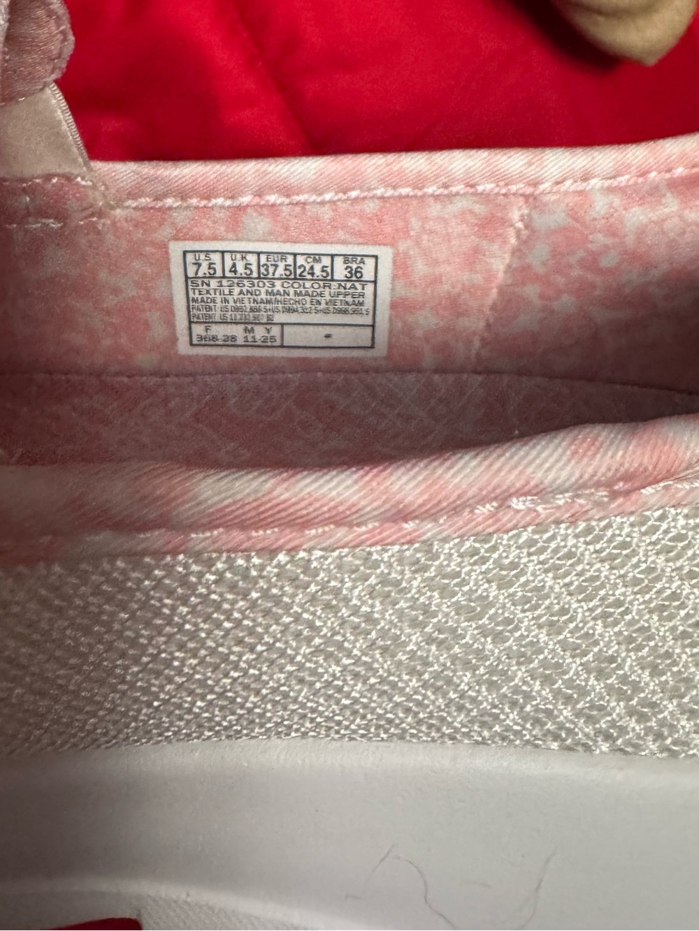 Skechers Womens Slip-On Sneakers in White and Light Pink - Picture 4 of 4